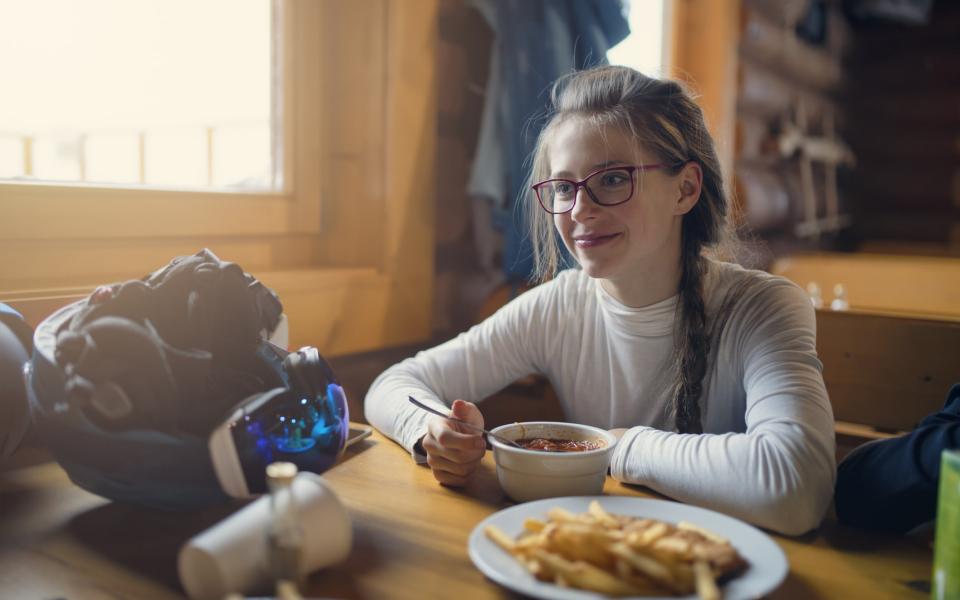 ski dans les Pyrénées entre amis