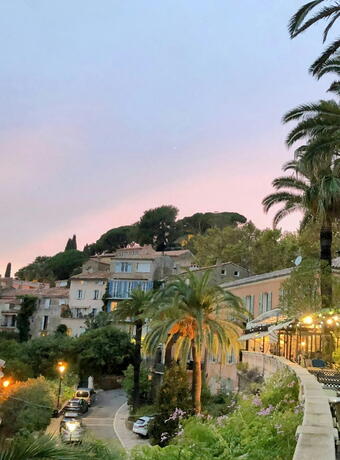 beaux villages autour de toulon bormes les mimosas