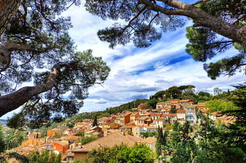 beaux villages autour de toulon cheque vacances